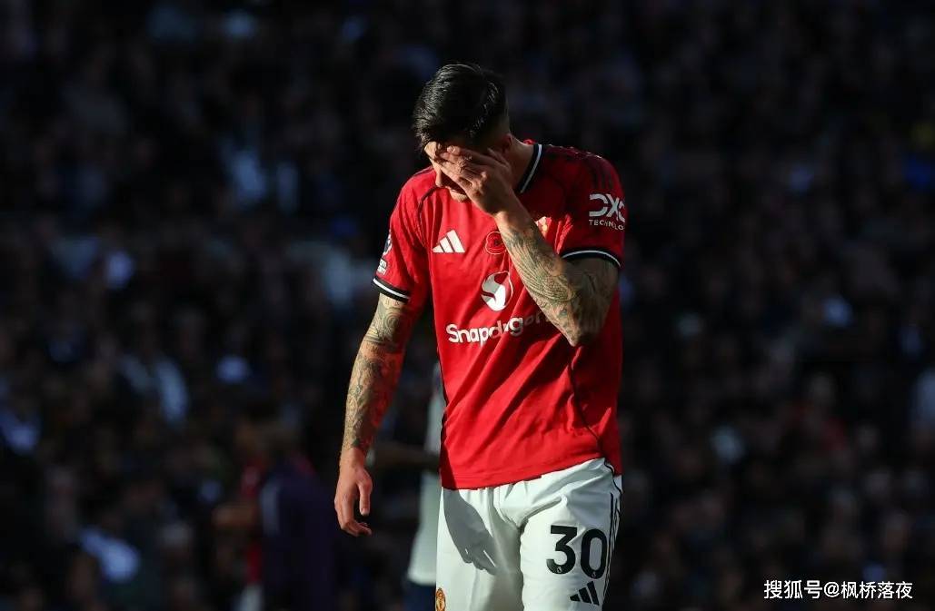 111年耻辱！曼联足总杯一轮游，18岁新星染红，未来只剩一地鸡毛？